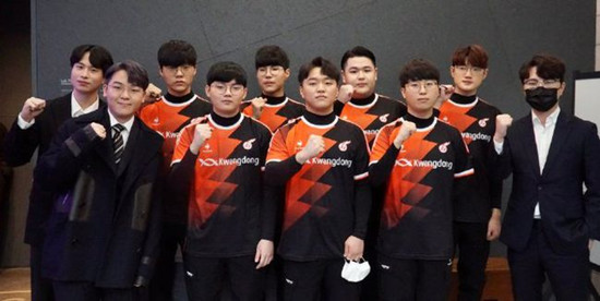 一部分球迷 一部分球迷