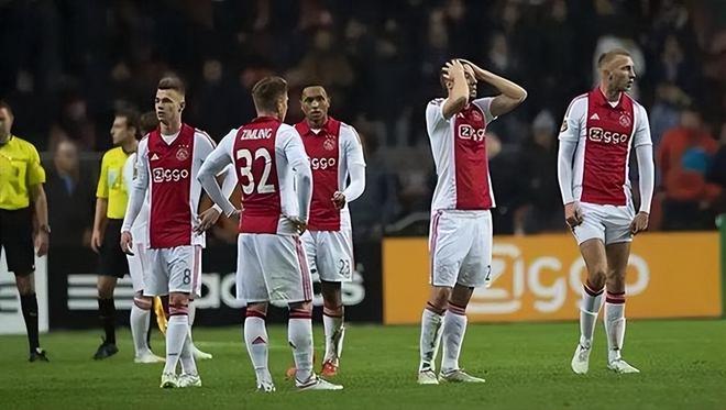 李盈莹低下 李盈莹低下