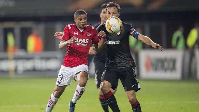 强的门前嗅 强的门前嗅