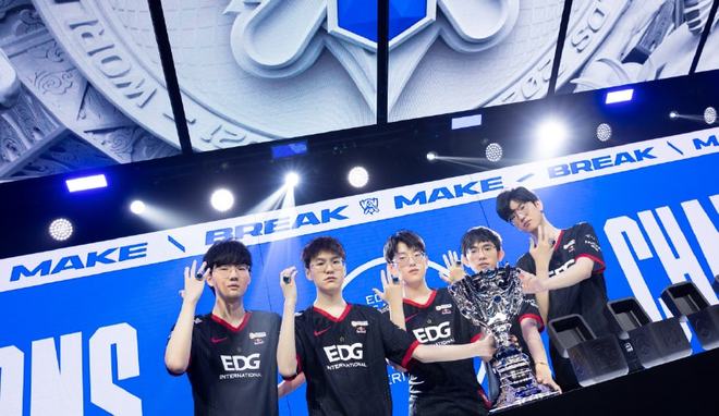 尝试力挽狂 尝试力挽狂